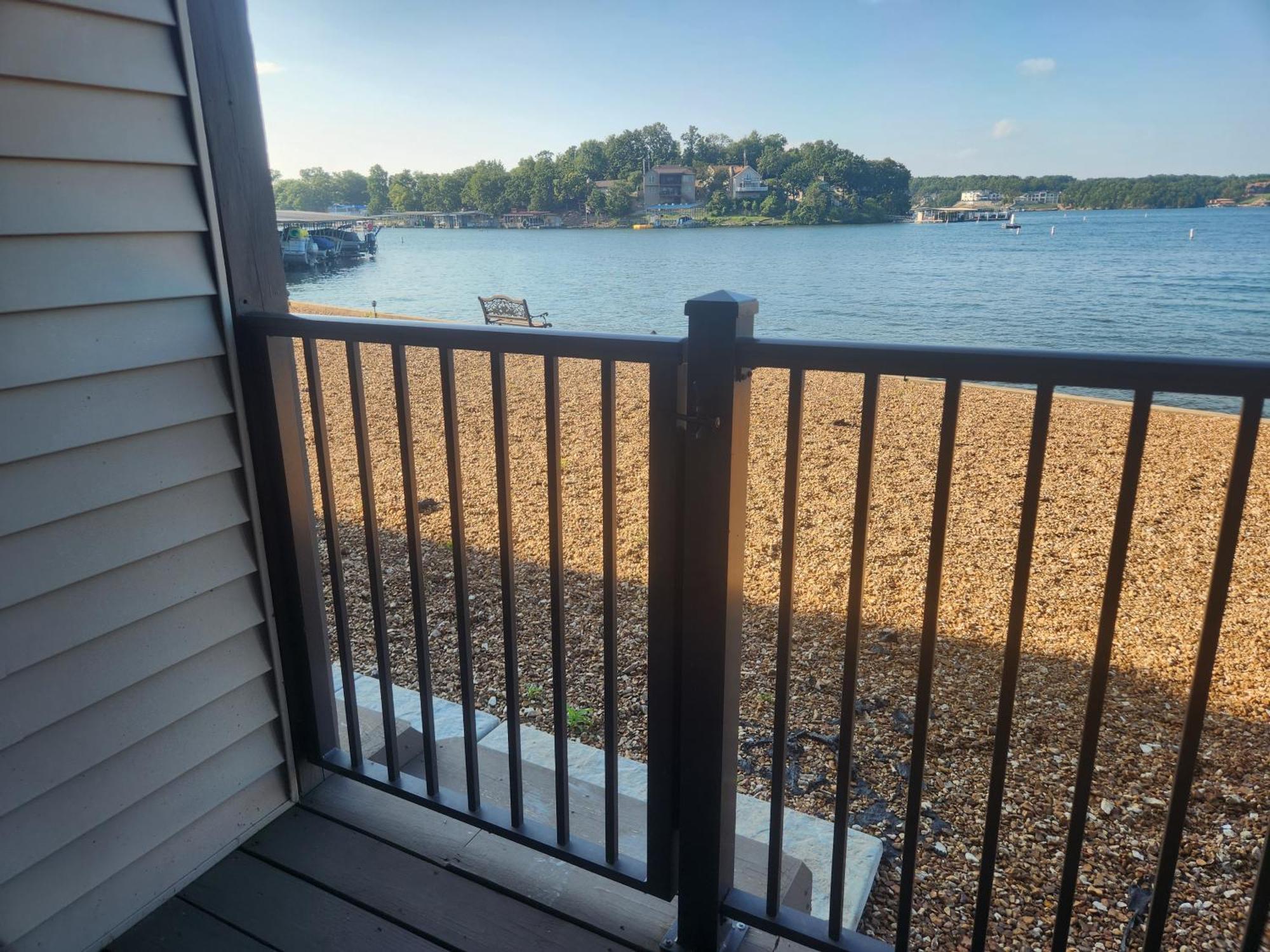 Lakefront Condo With A View Osage Beach Exteriér fotografie